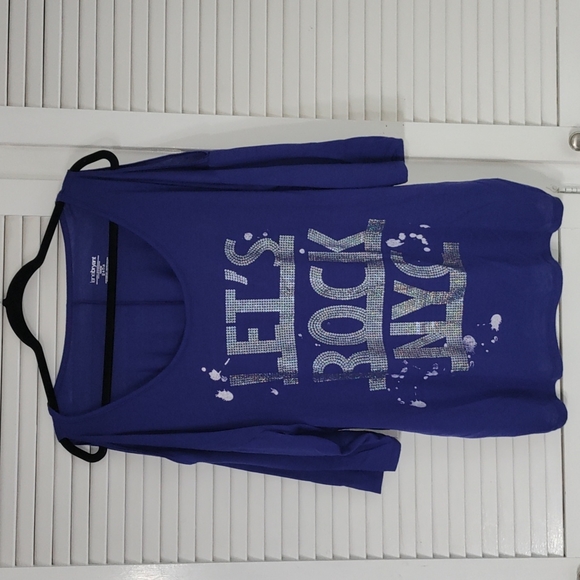 Plus size cold shoulder top - Picture 1 of 4